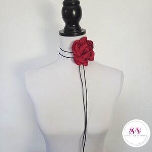 Red Flower Choker